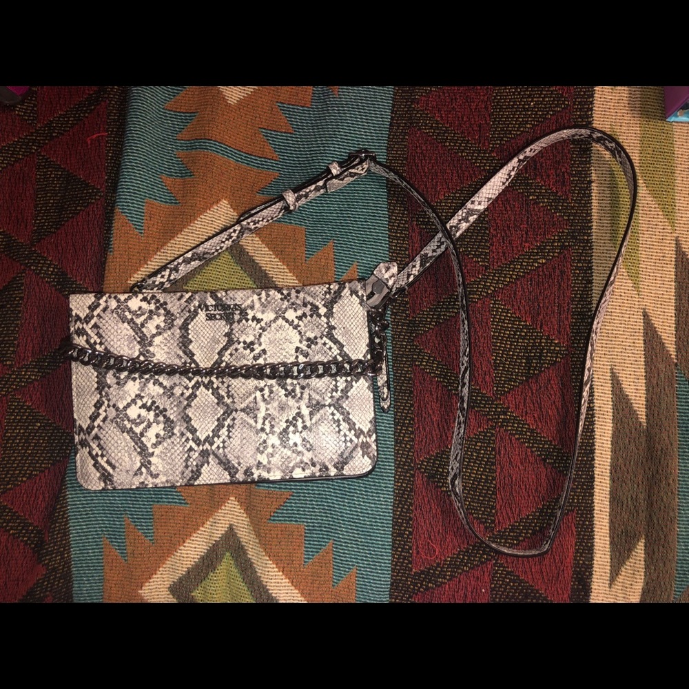 Victoria Secret Side purse!